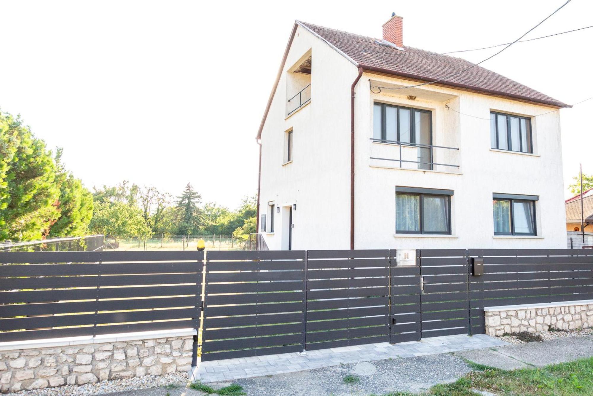Horvath Apartman Fertőd Εξωτερικό φωτογραφία